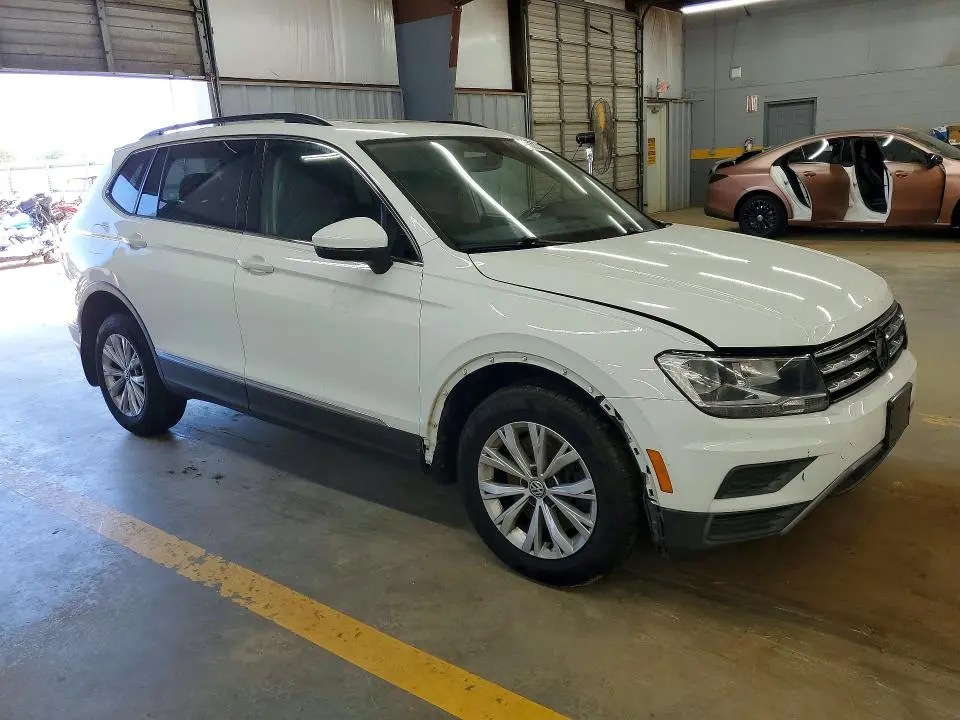 2018 VOLKSWAGEN TIGUAN SE  