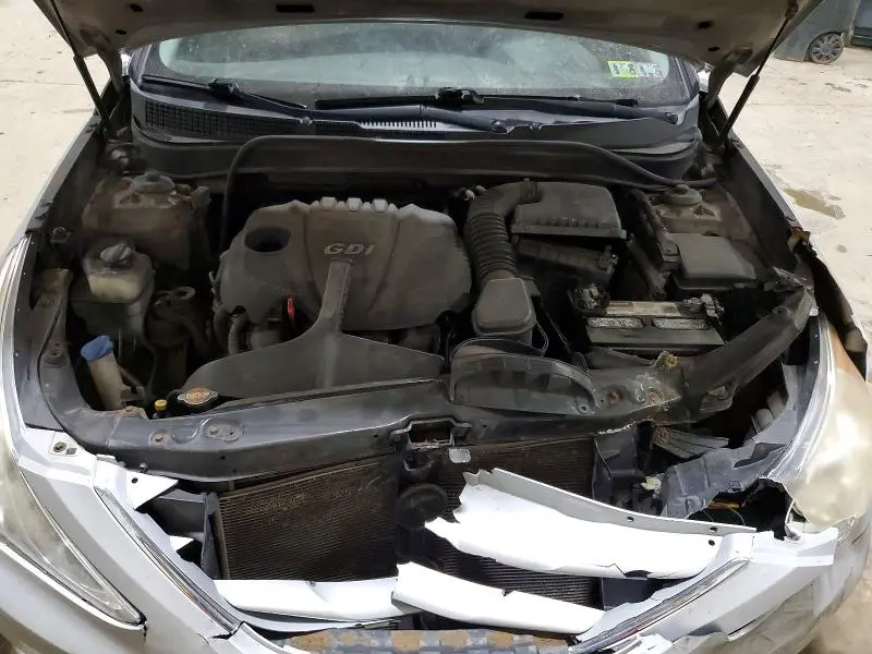 2011 HYUNDAI SONATA GLS  
