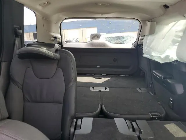 2024 VOLVO XC90 PLUS  