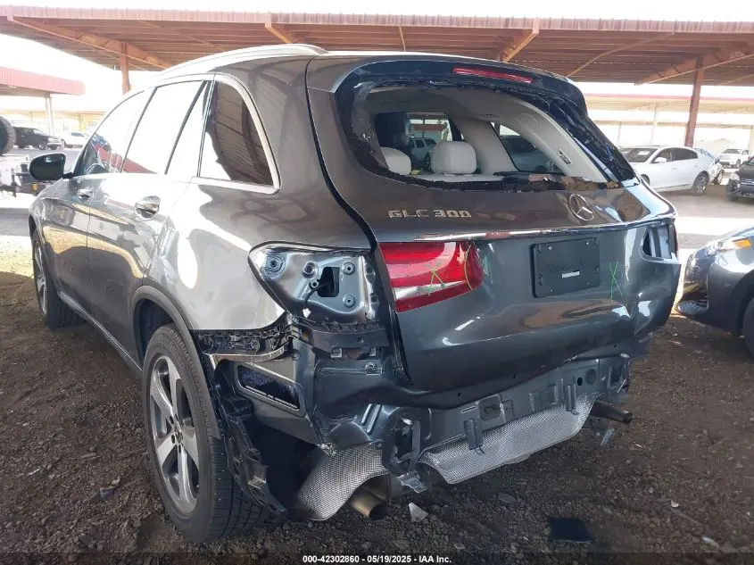 2018 MERCEDES-BENZ GLC 300  