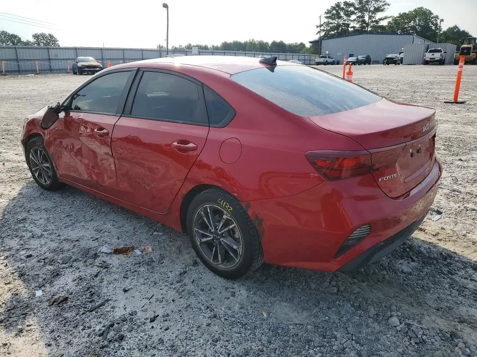 2023 KIA FORTE LXS  