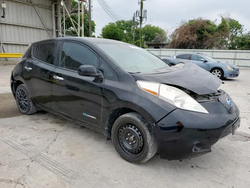 2015 NISSAN LEAF S  