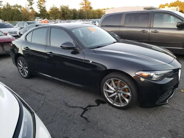2022 ALFA ROMEO GIULIA SUPER  