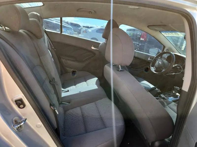 2017 KIA FORTE LX  