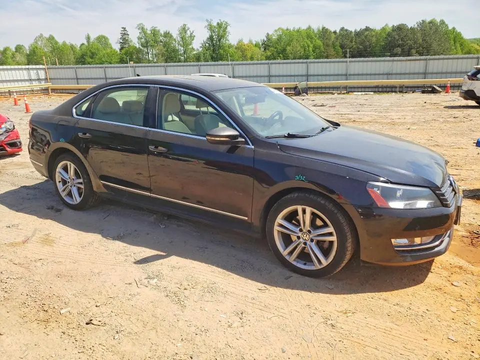 2012 VOLKSWAGEN PASSAT SEL  