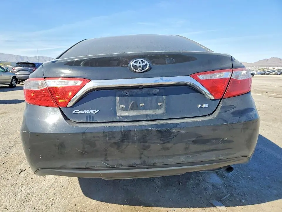 2015 TOYOTA CAMRY LE  