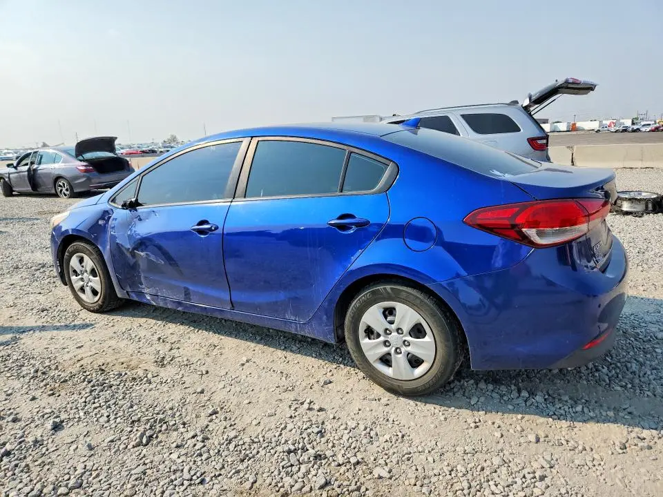 2017 KIA FORTE LX  