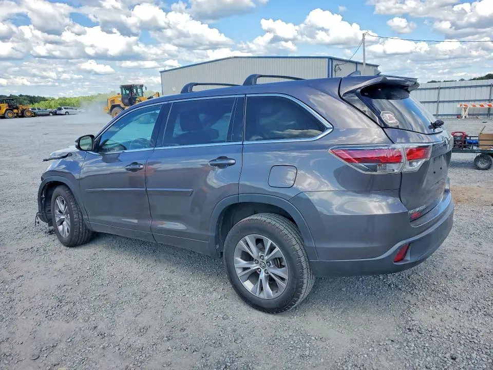 2016 TOYOTA HIGHLANDER LE PLUS  