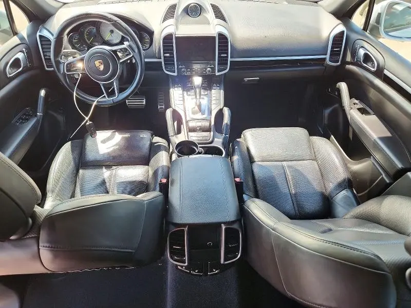 2017 PORSCHE CAYENNE SE HYBRID PLATINUM  