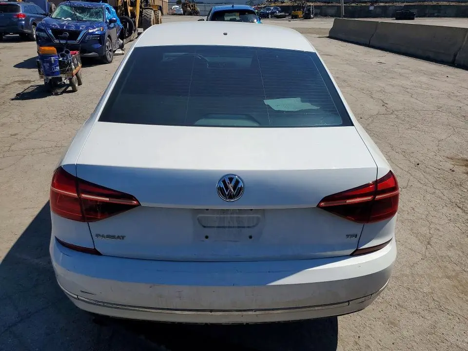 2018 VOLKSWAGEN PASSAT S  