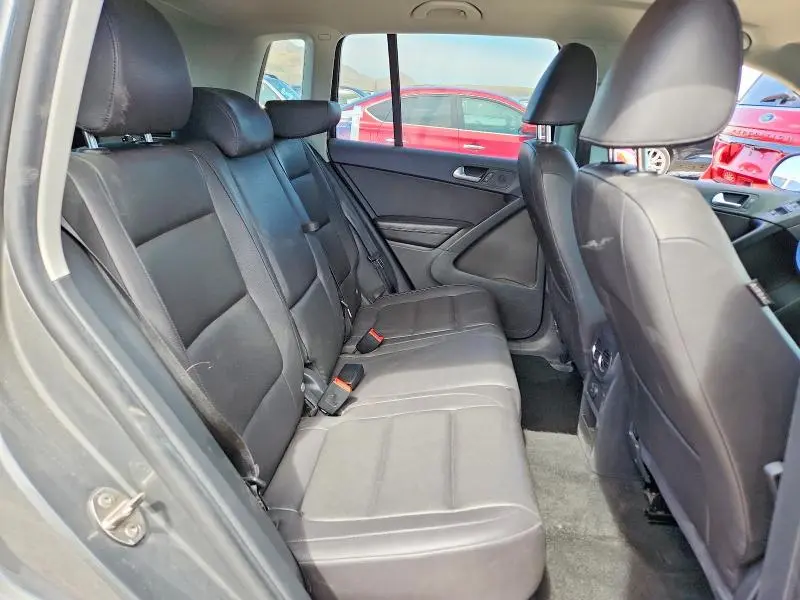 2017 VOLKSWAGEN TIGUAN S  