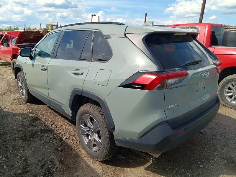 2023 TOYOTA RAV4 XLE  