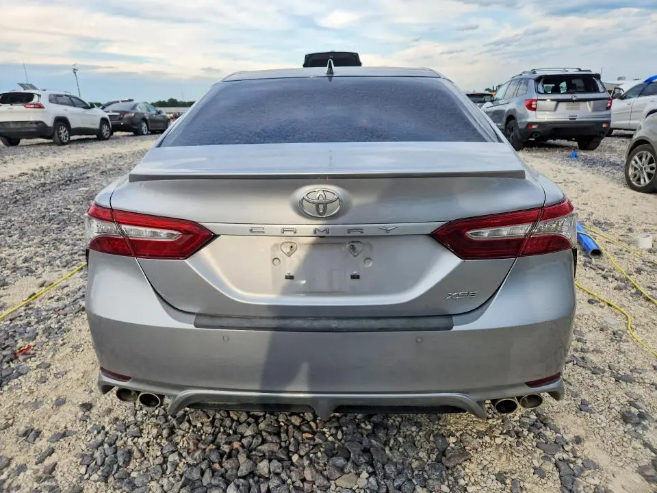 2018 TOYOTA CAMRY XSE  