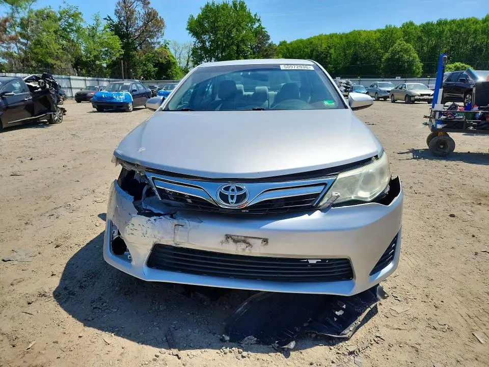 2014 TOYOTA CAMRY LE  