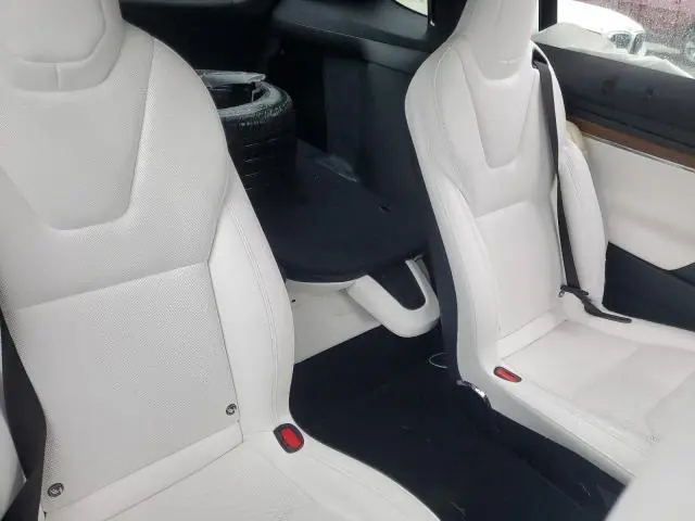 2024 TESLA MODEL X 