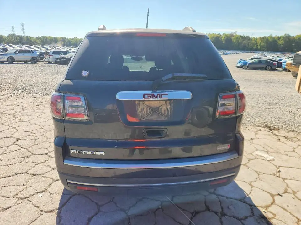 2013 GMC ACADIA SLE  