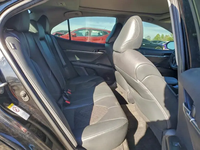 2018 TOYOTA CAMRY XSE  