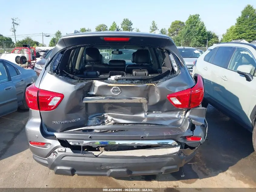 2018 NISSAN PATHFINDER SL