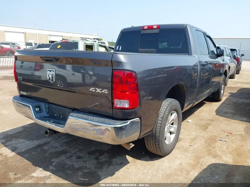 2019 RAM 1500 CLASSIC SLT  4X4 6'4 BOX