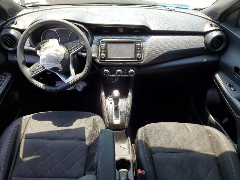 2018 NISSAN KICKS S  