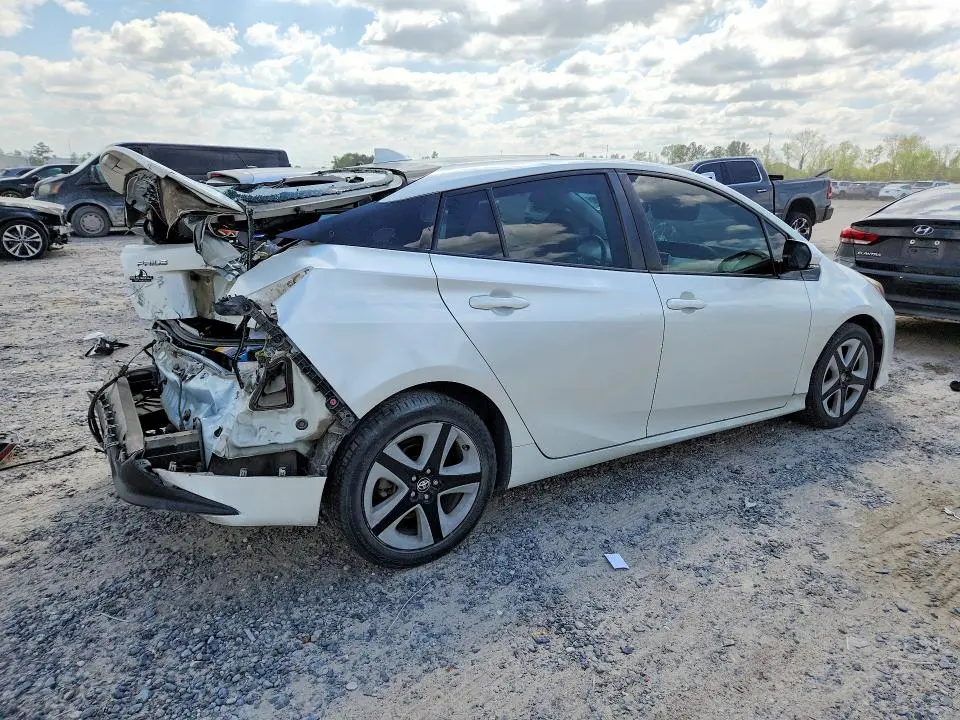 2016 TOYOTA PRIUS THREE TOURING  