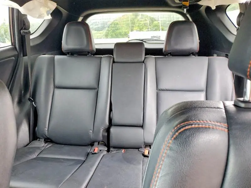 2017 TOYOTA RAV4 SE  