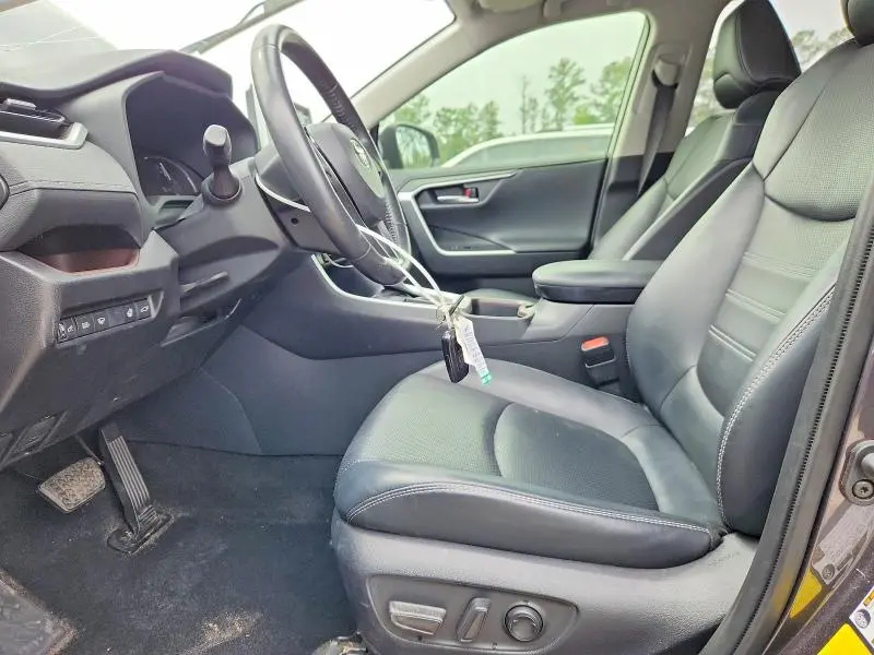 2020 TOYOTA RAV4 LIMITED  