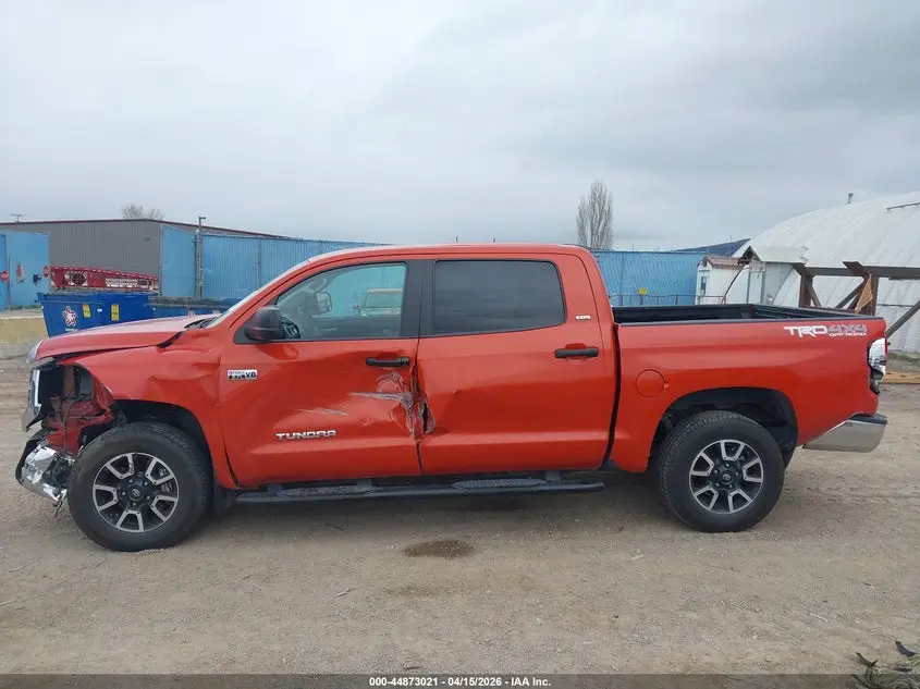 2018 TOYOTA TUNDRA SR5 5.7L V8