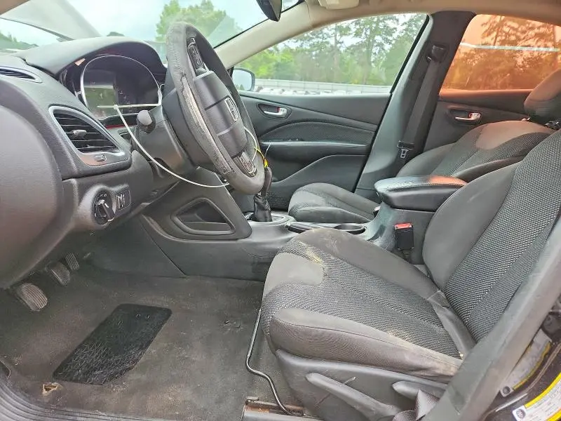 2015 DODGE DART SE  