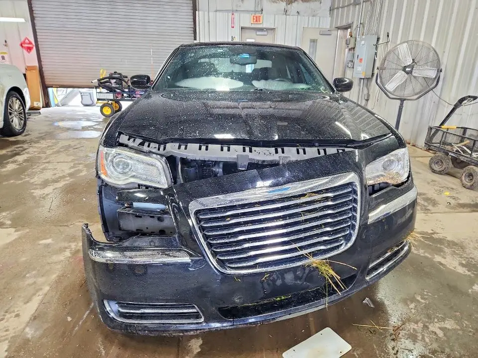 2012 CHRYSLER 300   