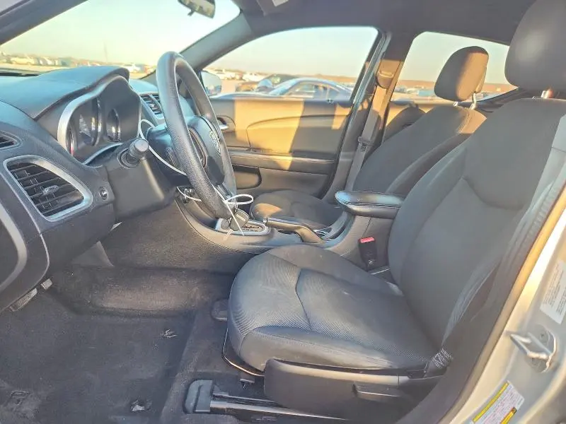 2012 DODGE AVENGER SE  