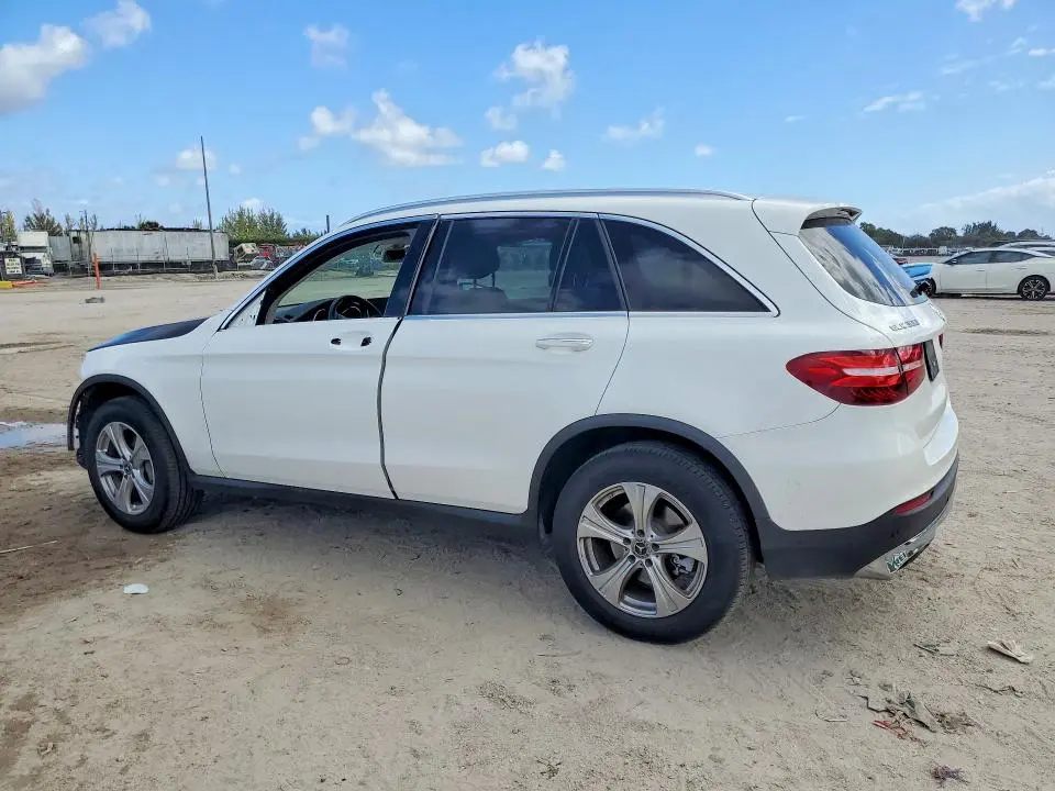 2018 MERCEDES-BENZ GLC 300  