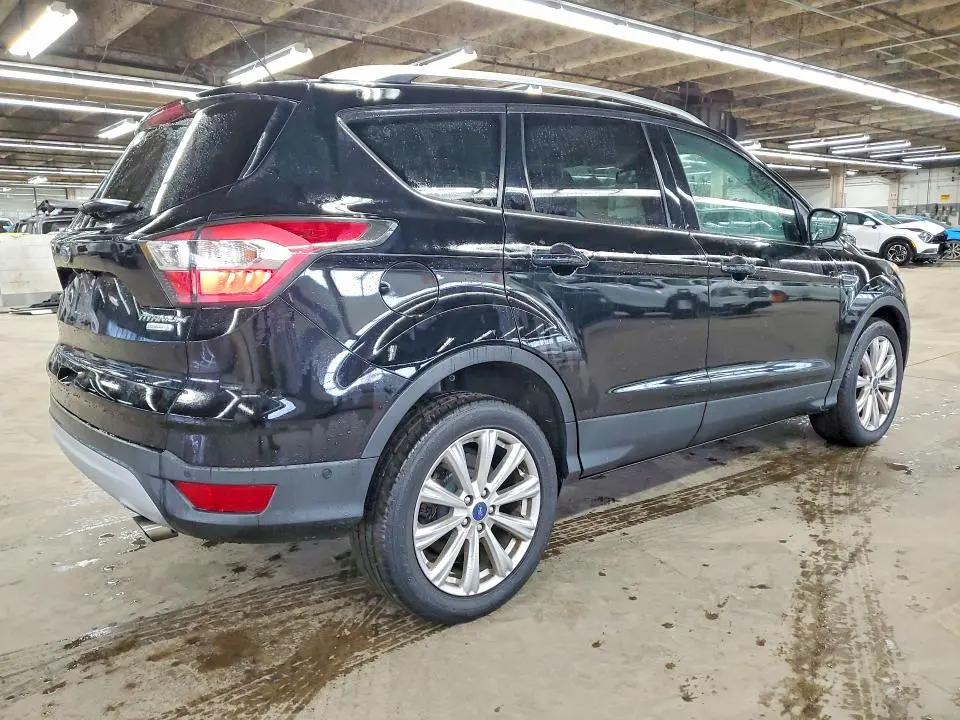 2017 FORD ESCAPE TITANIUM  