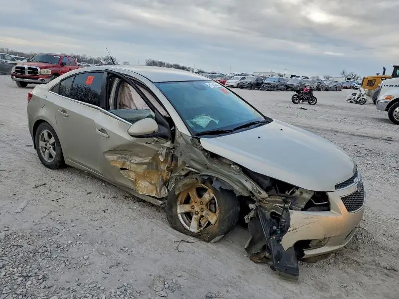 2013 CHEVROLET CRUZE LT  