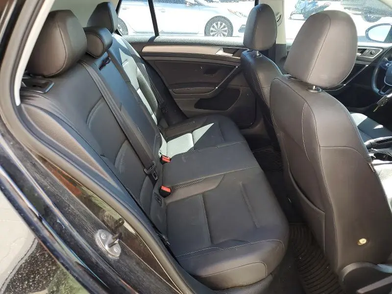 2015 VOLKSWAGEN GOLF   