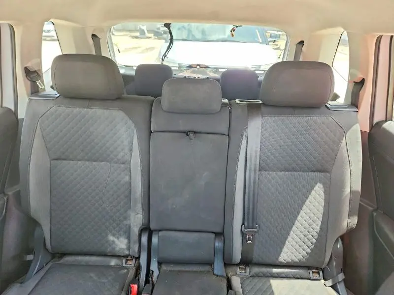 2018 VOLKSWAGEN TIGUAN S  