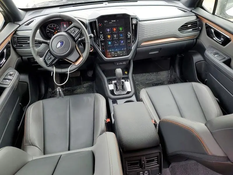 2025 SUBARU FORESTER   