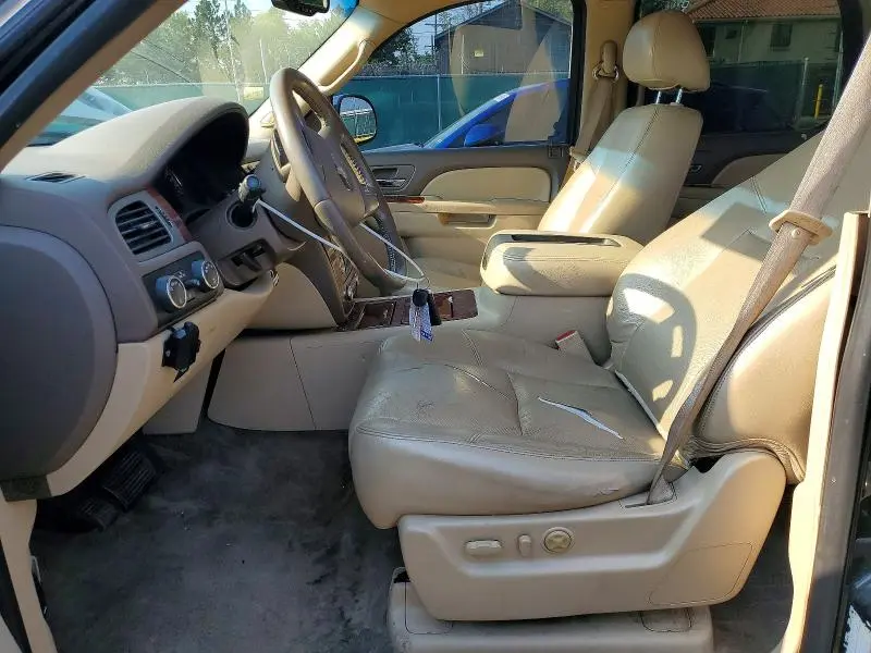 2010 CHEVROLET TAHOE K1500 LTZ  