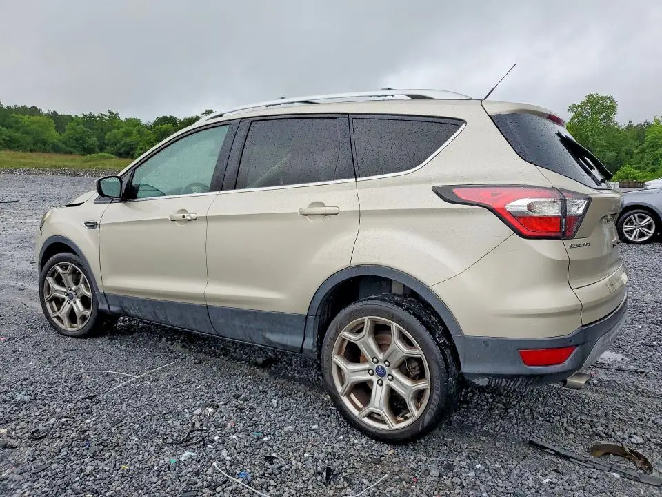 2017 FORD ESCAPE TITANIUM  
