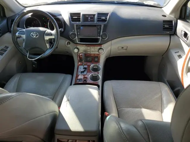 2013 TOYOTA HIGHLANDER LIMITED  