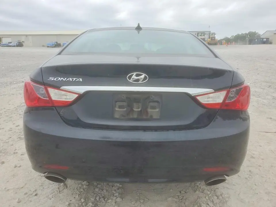 2013 HYUNDAI SONATA SE  