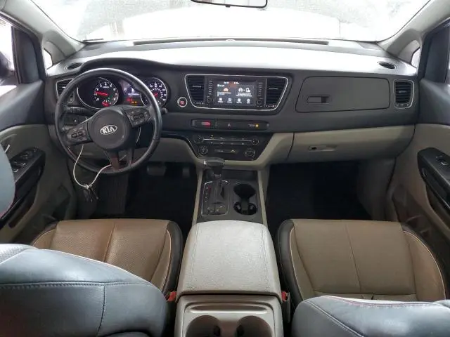 2017 KIA SEDONA LX  
