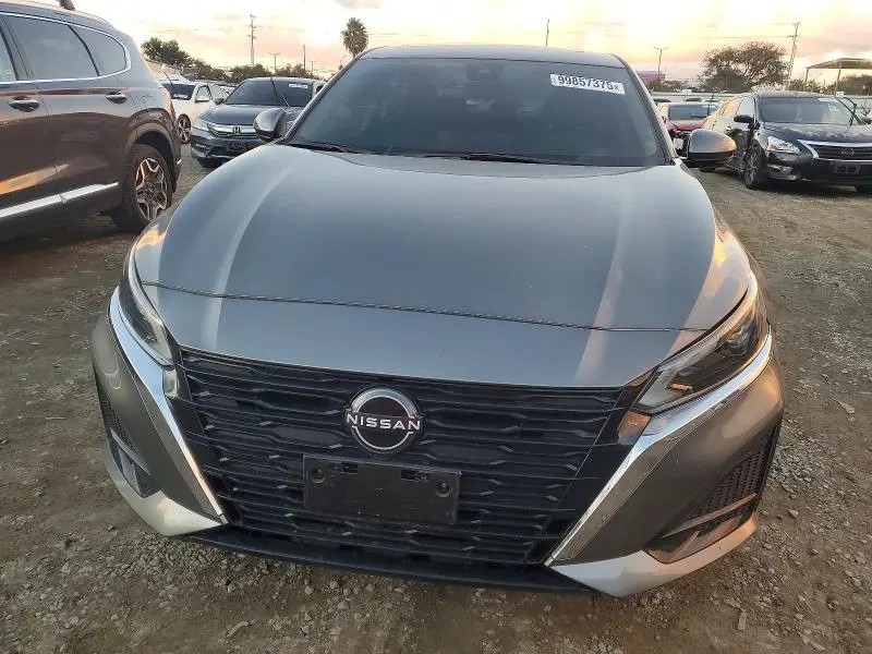 2023 NISSAN ALTIMA SL  