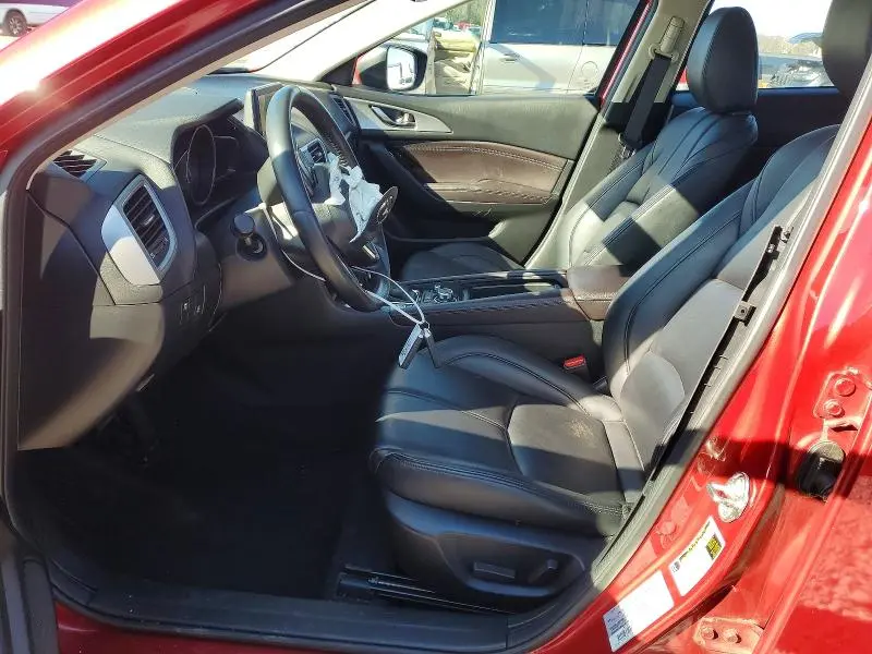 2017 MAZDA 3 TOURING  