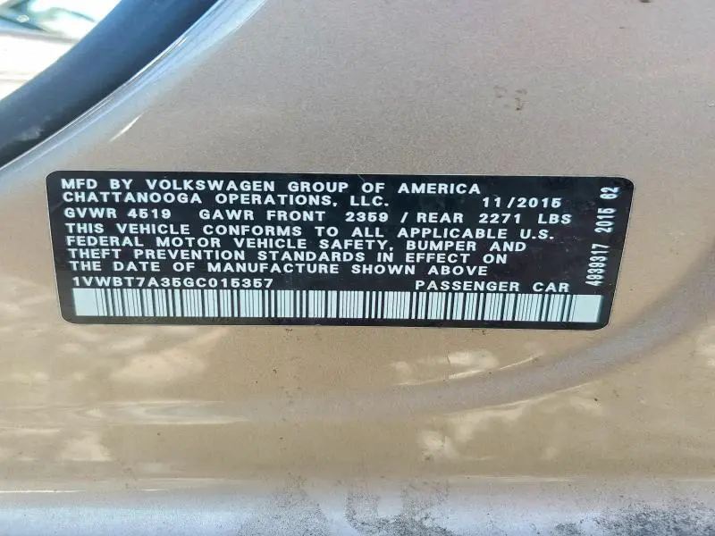 2016 VOLKSWAGEN PASSAT SE  