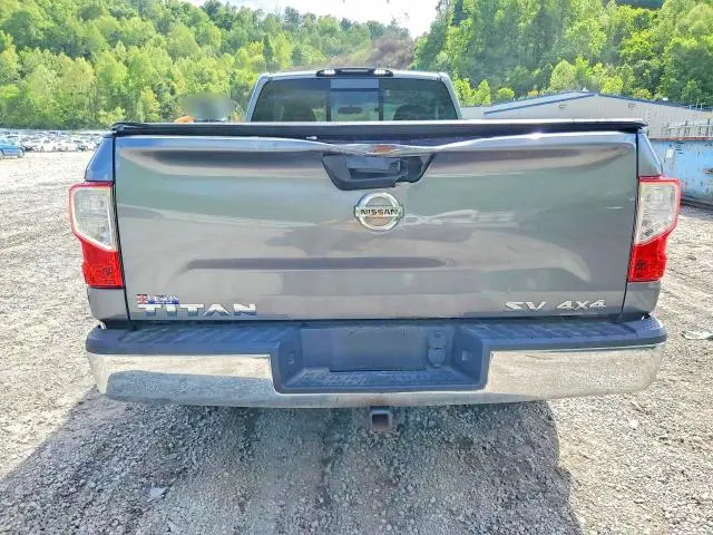 2017 NISSAN TITAN SV  