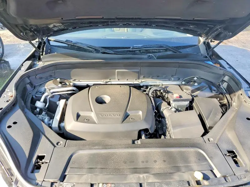 2019 VOLVO XC90 T5 MOMENTUM  