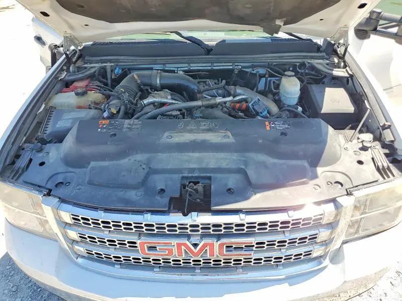 2013 GMC SIERRA K2500 SLE  