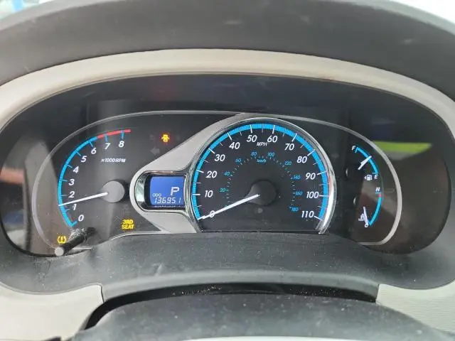 2011 TOYOTA SIENNA XLE  