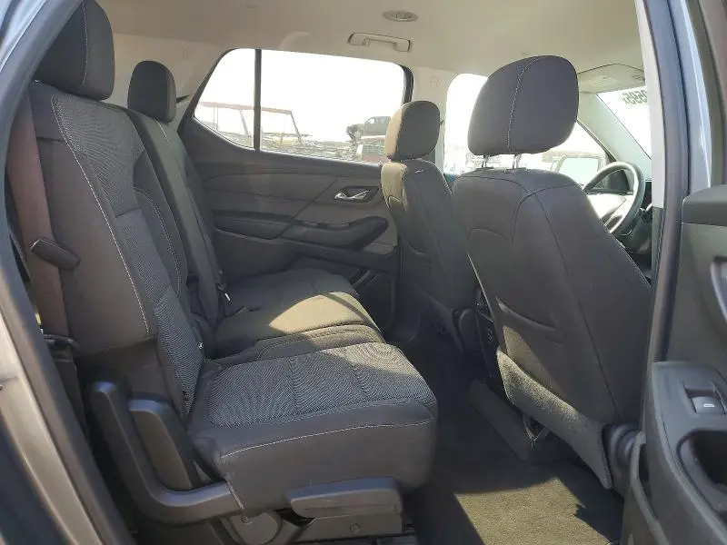 2019 CHEVROLET TRAVERSE LS  